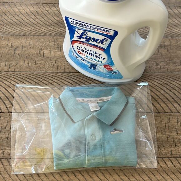 Blue Whale 🐳 💯 cotton shirt 👕 for your wee one ☝️ 2 buttons easy on off. - Picture 16 of 17